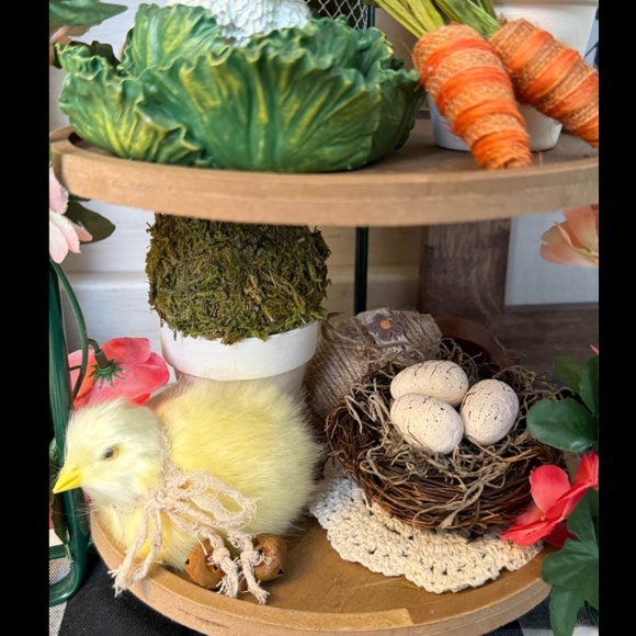 Three Tiered Spring Display - Picture 2 of 4